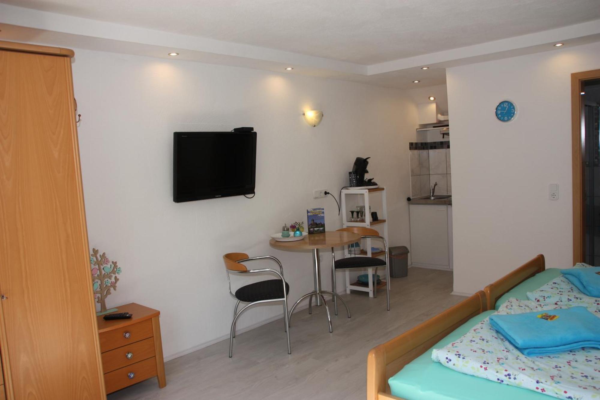 Pension Camping Schausten Кохем Екстериор снимка